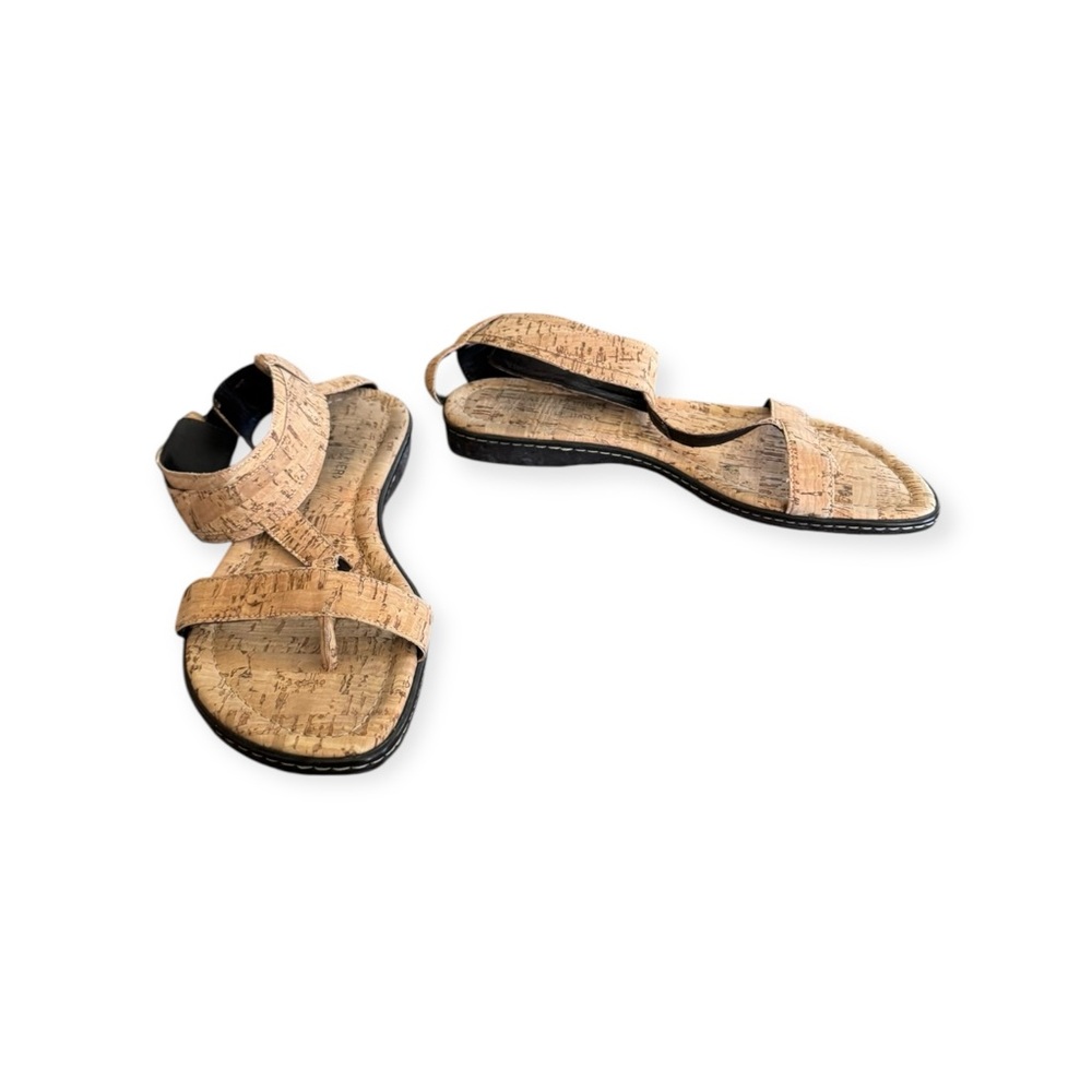 Donald J. Pliner GEVA brown sandals shoes flats 7.5